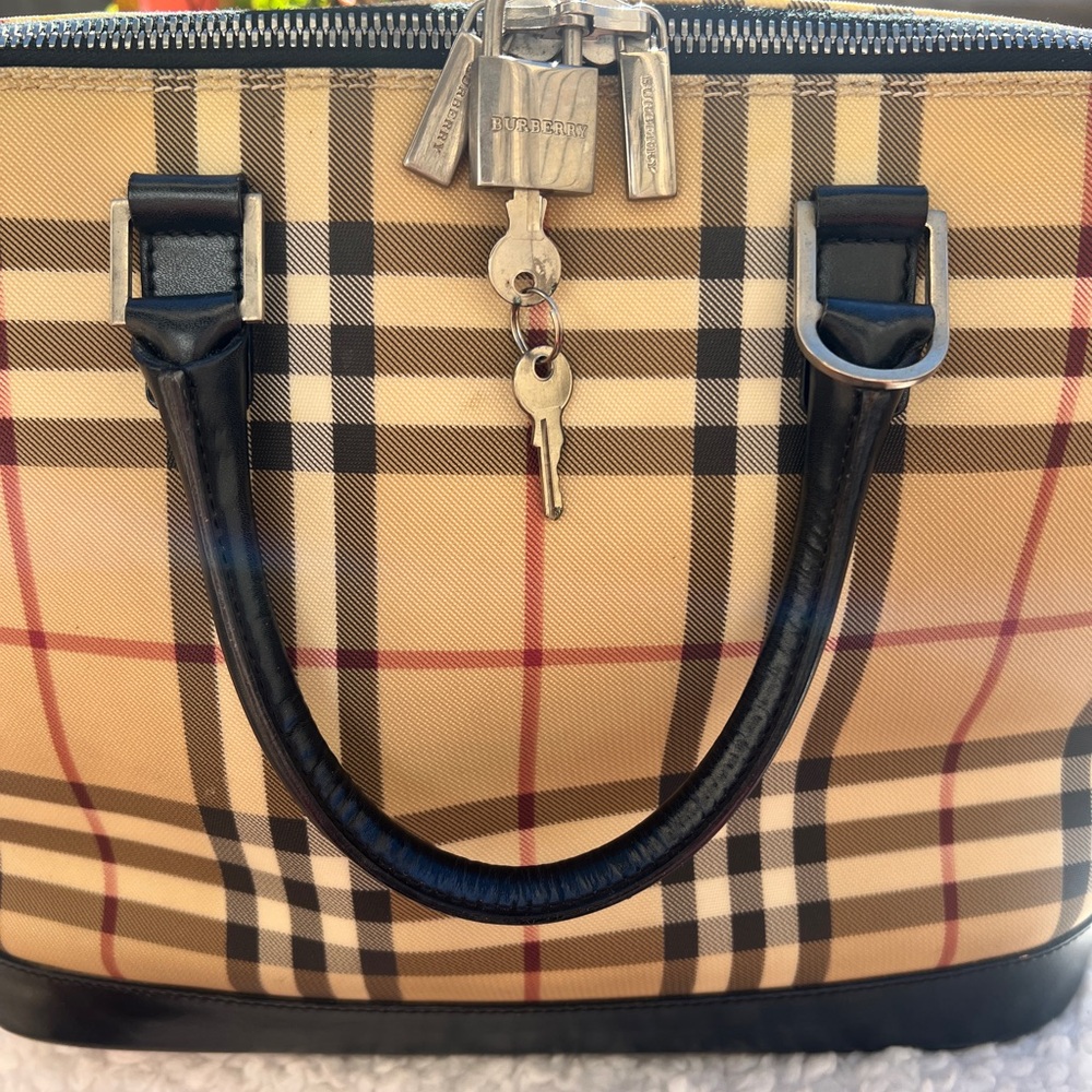 Burberry Beige Nova Check Satchel with Black Trim - Picture 12 of 12